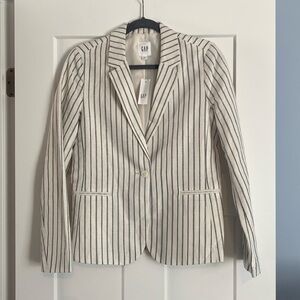 GAP blazer. NWT, size 8.